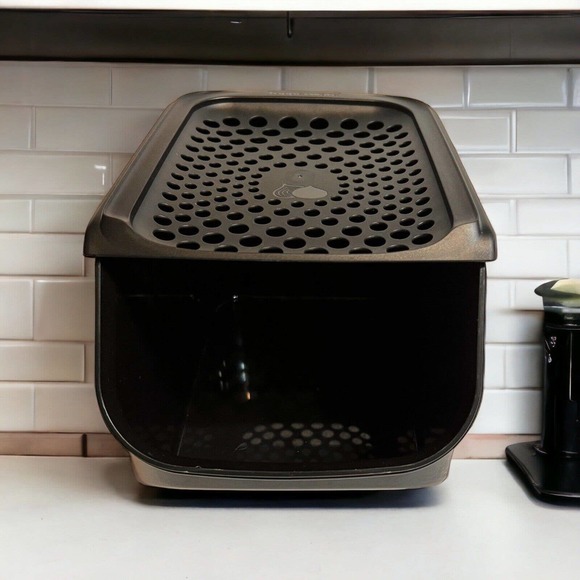 Tupperware Kitchen Tupperware Onion Storage Container Black Open